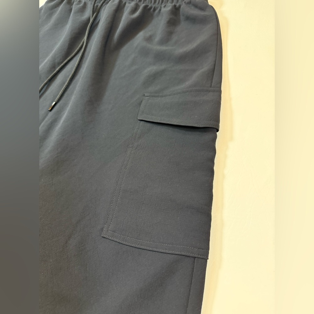 Aritzia Wilfred High Rise Cargo Midi Skirt black drawstring medium (bin FF) - Picture 9 of 11